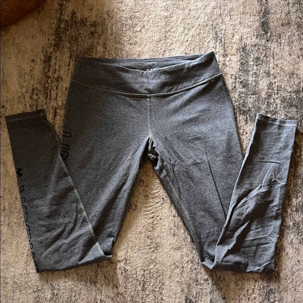 Under Armour women’s Charcoal Leggings